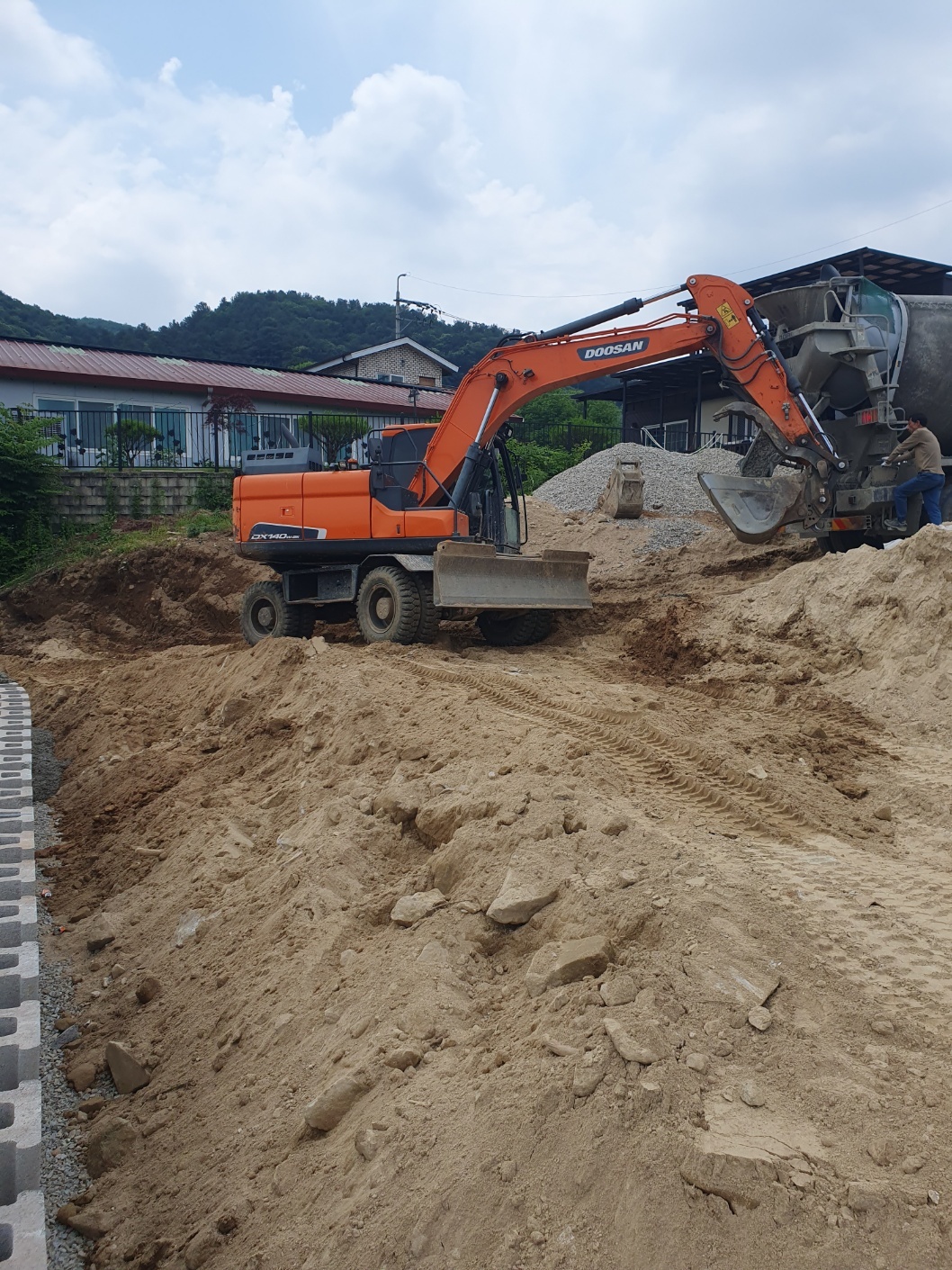 /user/0/01093894504/editor/2309/7500ac32ebfc18c564818dc0a694c486_1695094773_0066.jpg 이미지크게보기